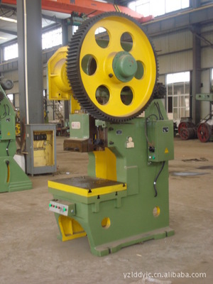 現(xiàn)貨批量供應(yīng)上海二鍛揚州基地產(chǎn)J23-16t普通沖床(揚州力達)圖片,現(xiàn)貨批量供應(yīng)上海二鍛揚州基地產(chǎn)J23-16t普通沖床(揚州力達)圖片大全,揚州市力達鍛壓機床-8-